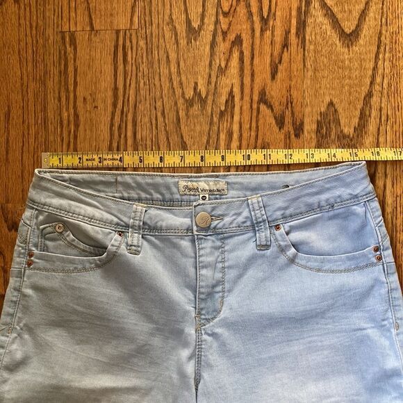 Royalty For Me WannaBettaButt Light Blue Cuffed Shorts Size 12 - Picture 9 of 11